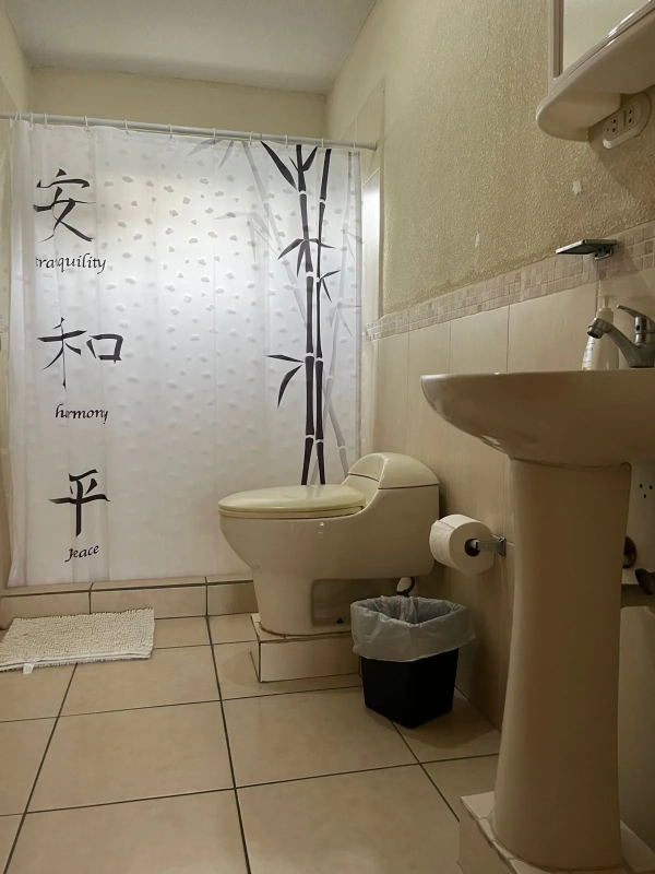 Casa en Venta Colinas de San Cristobal VI, Zona 8 de Mixco