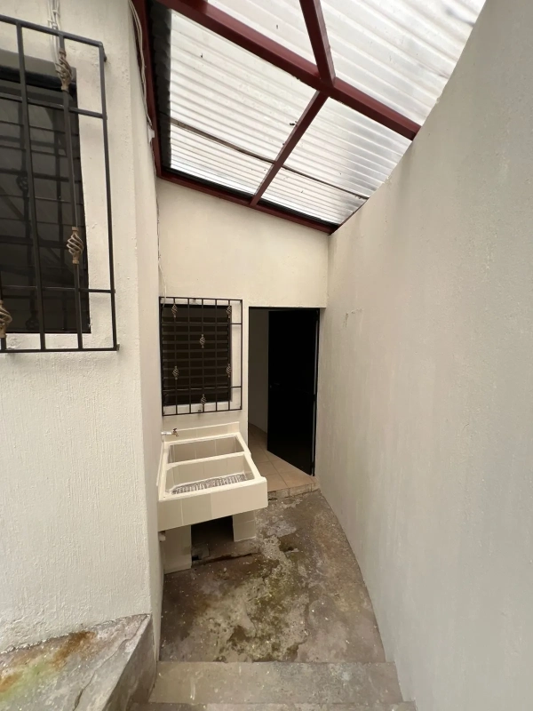 CASA EN VENTA EN HACIENDA REAL, Z.16