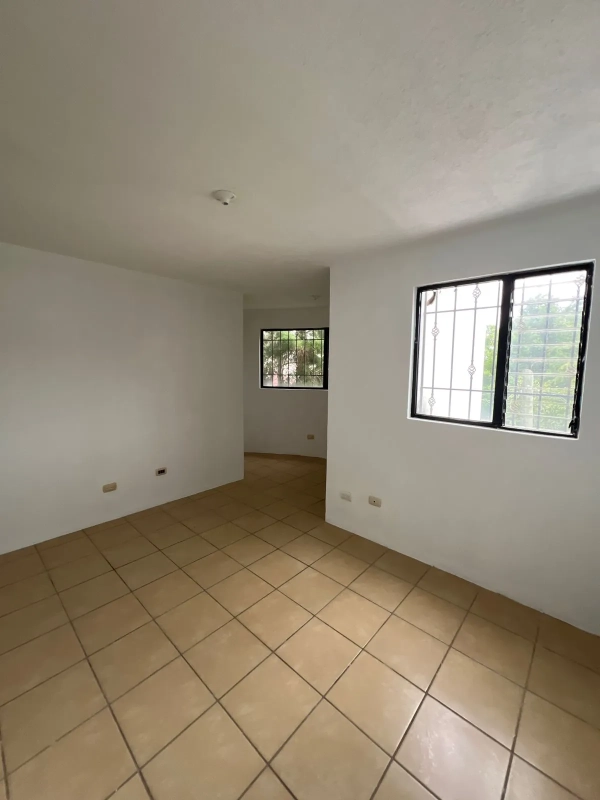 CASA EN VENTA EN HACIENDA REAL, Z.16