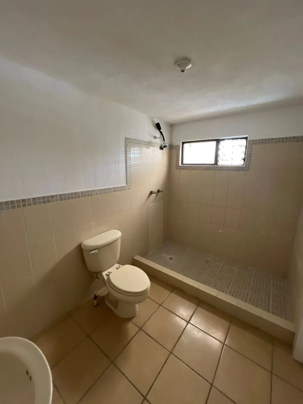 CASA EN VENTA EN HACIENDA REAL, Z.16