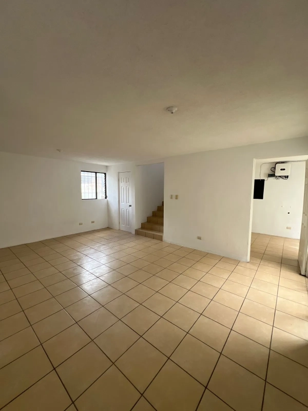 CASA EN VENTA EN HACIENDA REAL, Z.16