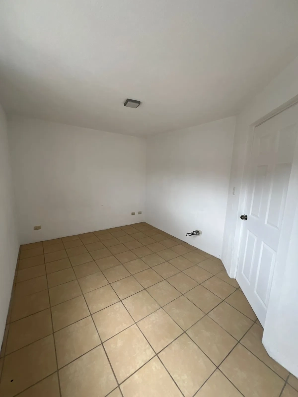 CASA EN VENTA EN HACIENDA REAL, Z.16