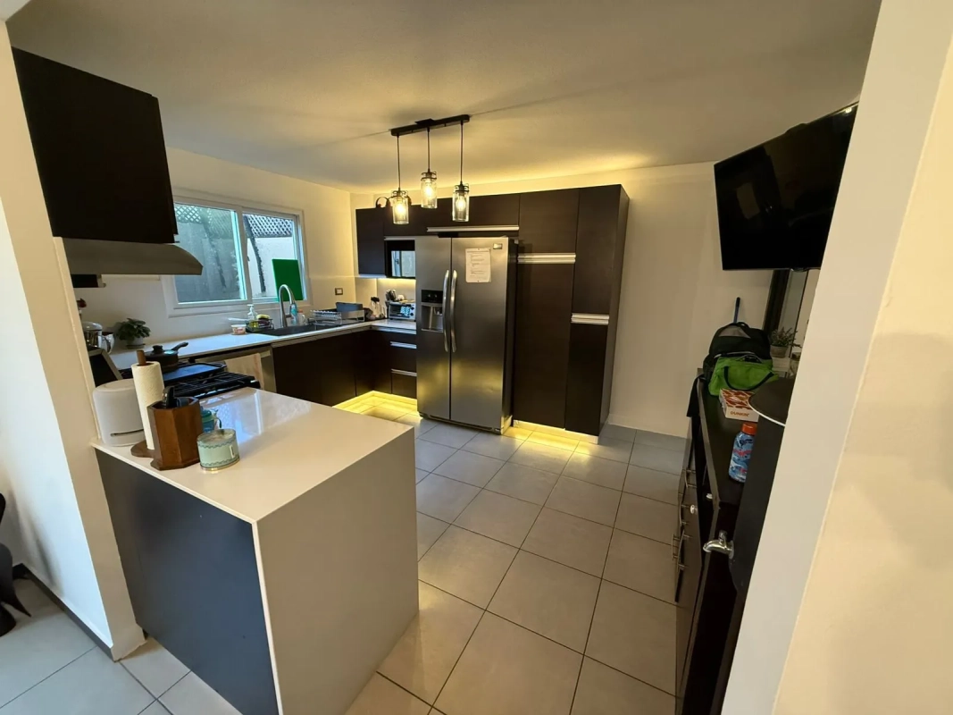 CASA EN VENTA EN CUMBRES DE LA ARBOLEDA CAES.