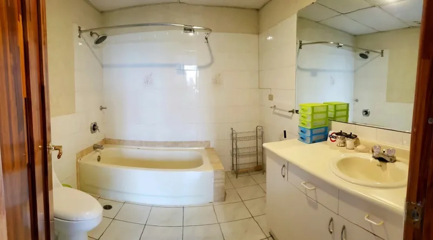 Venta de apartamento en zona 15 Vh2 Maria del Alma amplio 3 dormitorios