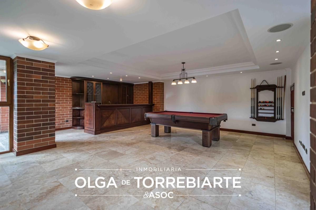 Casa en Residencial Bosques de Las Luces