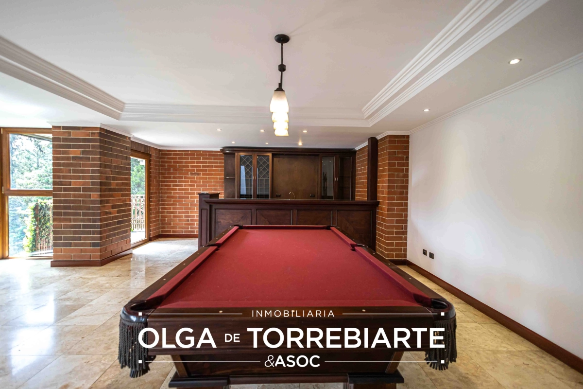 Casa en Residencial Bosques de Las Luces