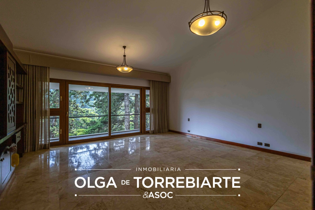 Casa en Residencial Bosques de Las Luces