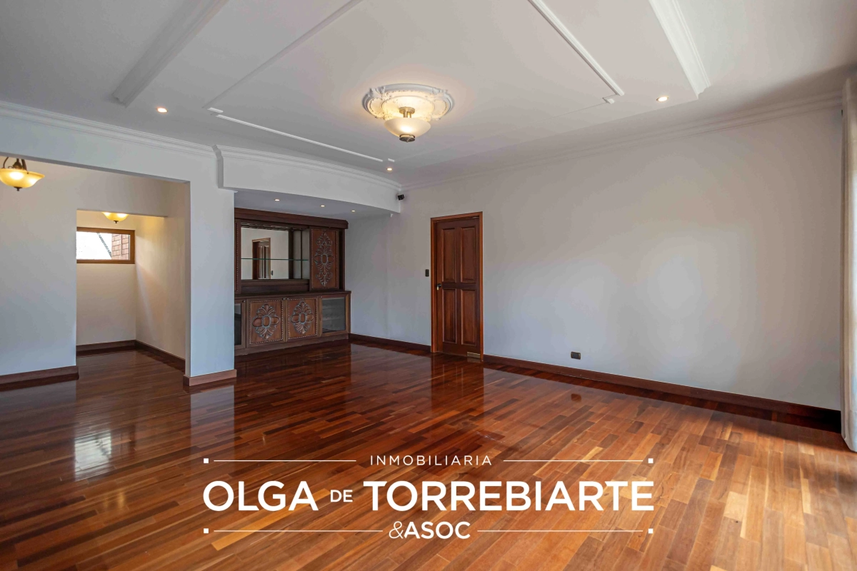 Casa en Residencial Bosques de Las Luces