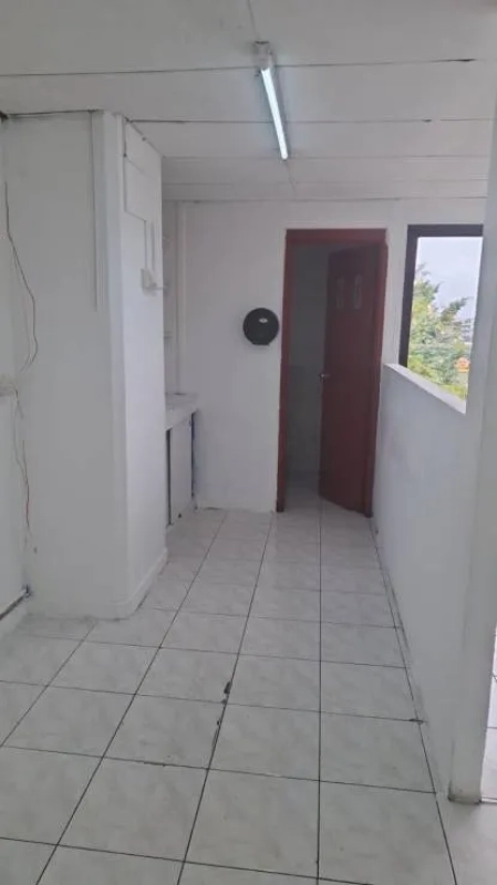 Local en Renta, Zona 04