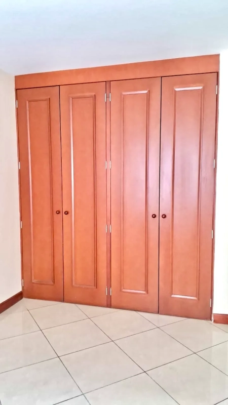 Zona 16 • Casa en renta • Condominio Jardines de Mirabel