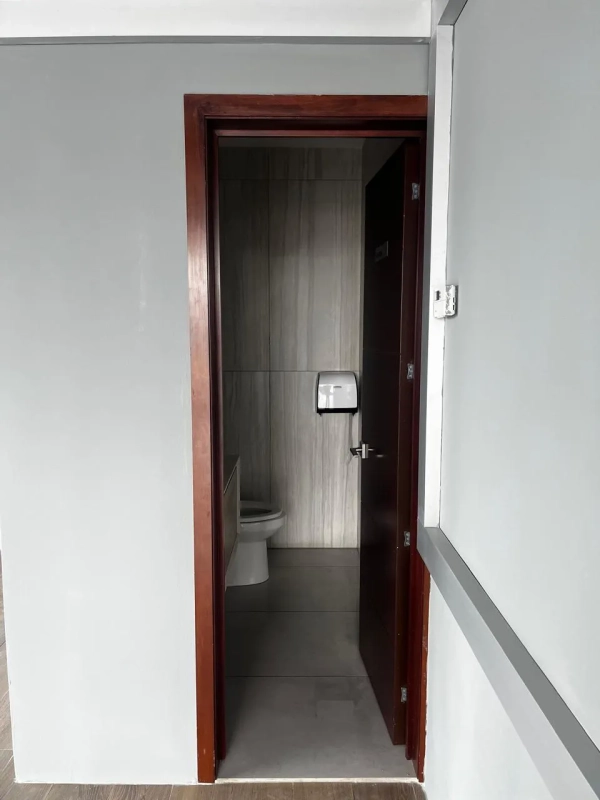 Oficina en Venta Zona 10 Ideal Inversionista codigo.CO35613