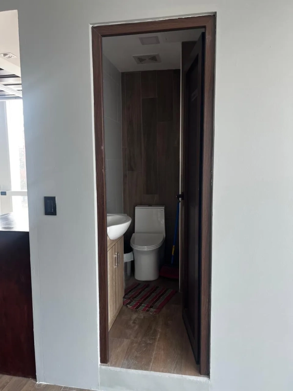 Oficina en Venta Zona 10 Ideal Inversionista codigo.CO35613