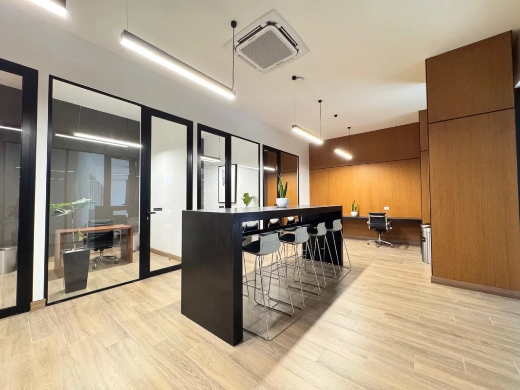 ALQUILO APARTAMENTO ZONA 14, AMUEBLADO