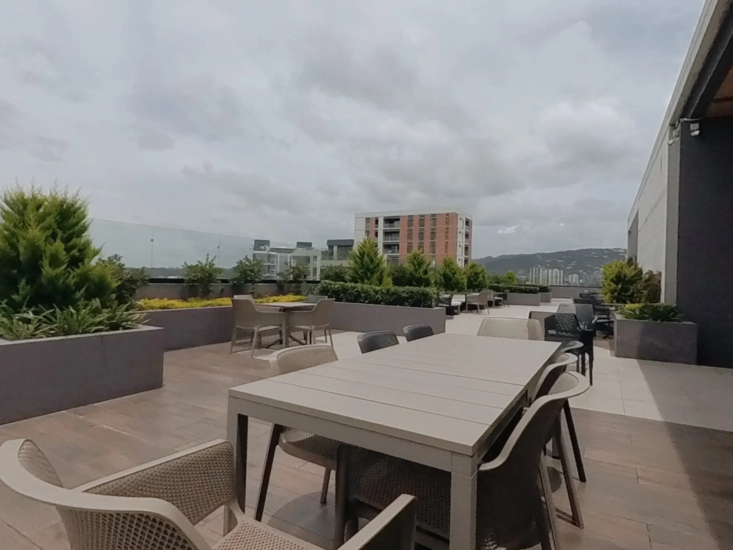 VENDO OFICINA ZONA 10, PARA ESTRENAR