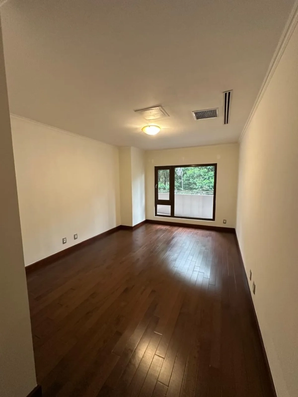 Hermoso y amplio apartamento en Tadeus Zona 14