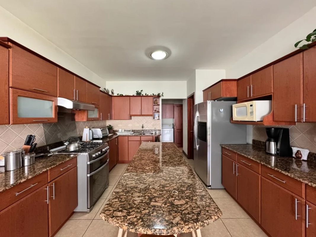 VENTA CASA CARRETERA A EL SALVADOR, PORTAL DEL BOSQUE