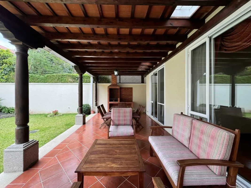 VENTA CASA CARRETERA A EL SALVADOR, PORTAL DEL BOSQUE