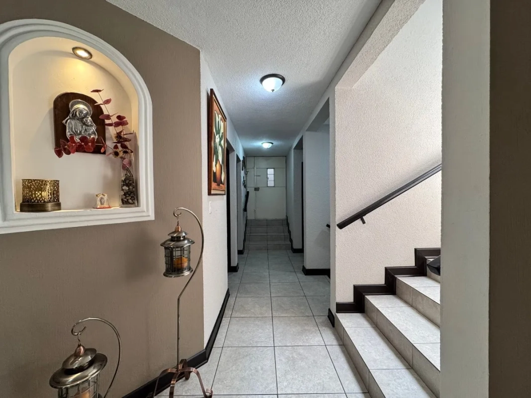 VENTA CASA CARRETERA A EL SALVADOR, AMPLIA