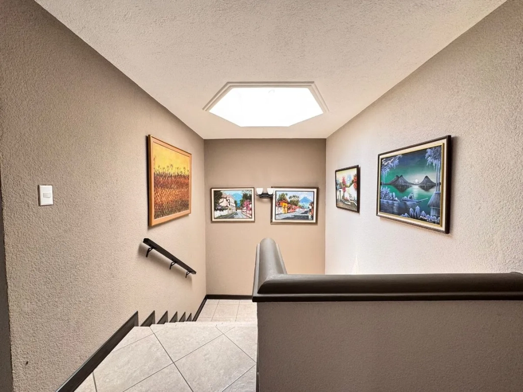 VENTA CASA CARRETERA A EL SALVADOR, AMPLIA