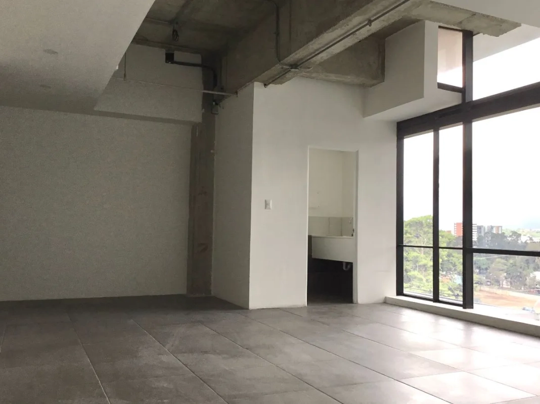 ALQUILER OFICINA ZONA 10, DESIGN CENTER