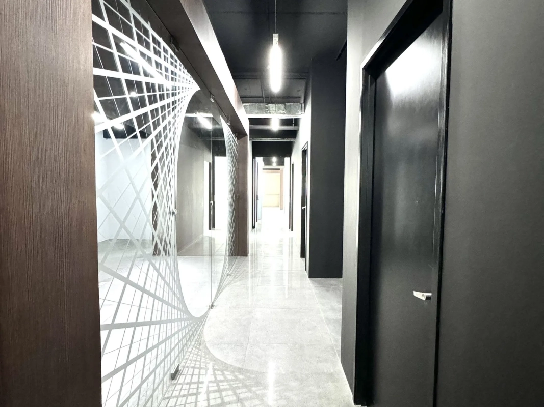 ALQUILER OFICINA ZONA 14, EUROPLAZA