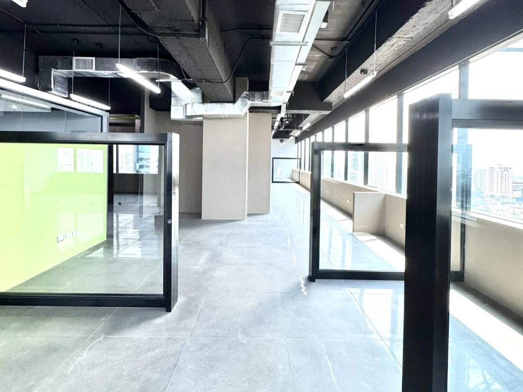 ALQUILER OFICINA ZONA 14, EUROPLAZA