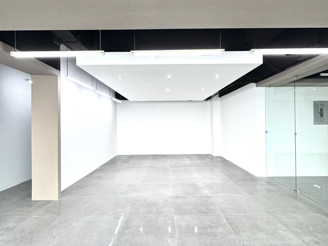 ALQUILER OFICINA ZONA 14, EUROPLAZA