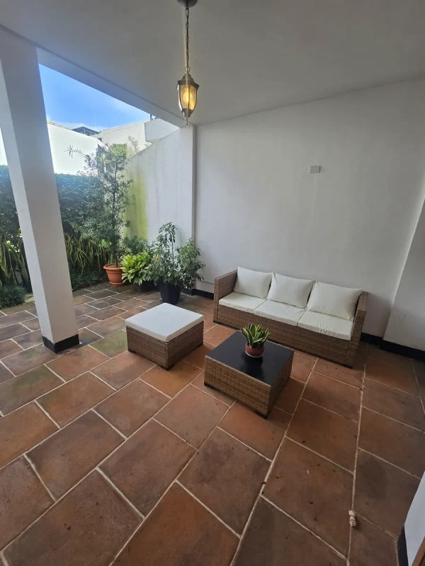 Casa en Renta Zona 13 CODIGO.CC35620