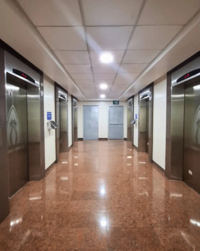 Oficina en Renta Amueblada | Zona 10, Edificio Dubái Center|