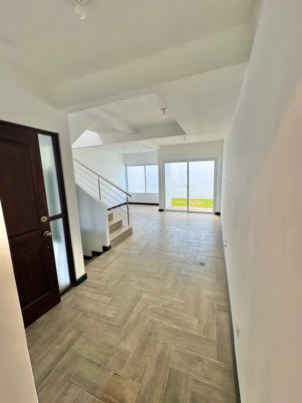 Venta Casa Hacienda Real, zona 16