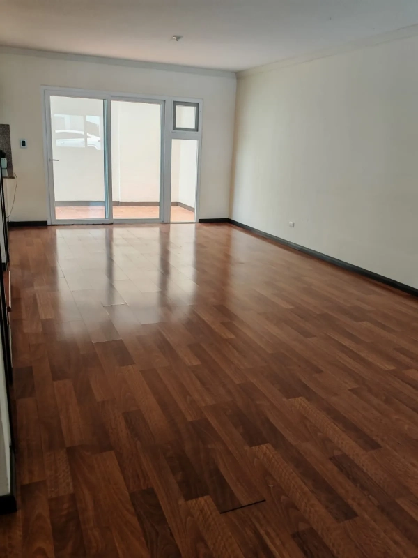 🏡 Casa en Venta – Las Luces del Encinal, Zona 7 de Mixco