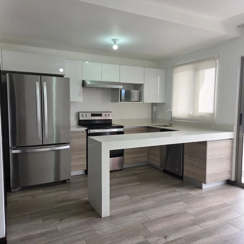 Apartamento en Venta 3 Habitaciones Zona 14 La Villa