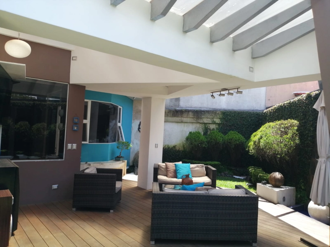 REMATO CASA CONDOMINIO LOS MANANTIALES