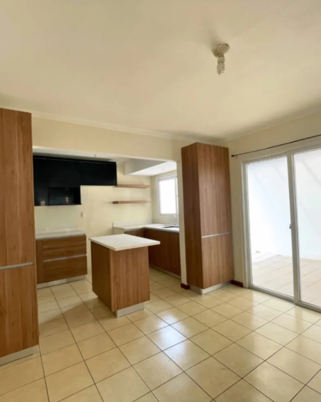 CASA EN VENTA EN HACIENDA DE LAS FLORES