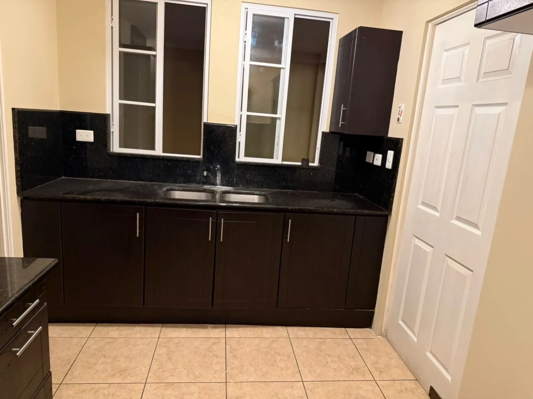 VENDO CASA EN CONDADO EL NARANJO – ZONA 4 DE MIXCO