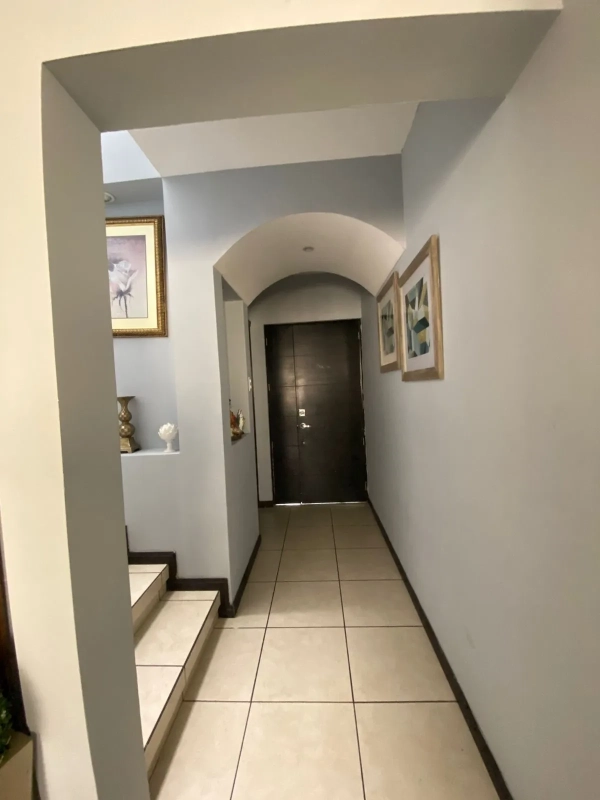 VENDO CASA EN VISTAS DE SAN ISIDRO ZONA 16