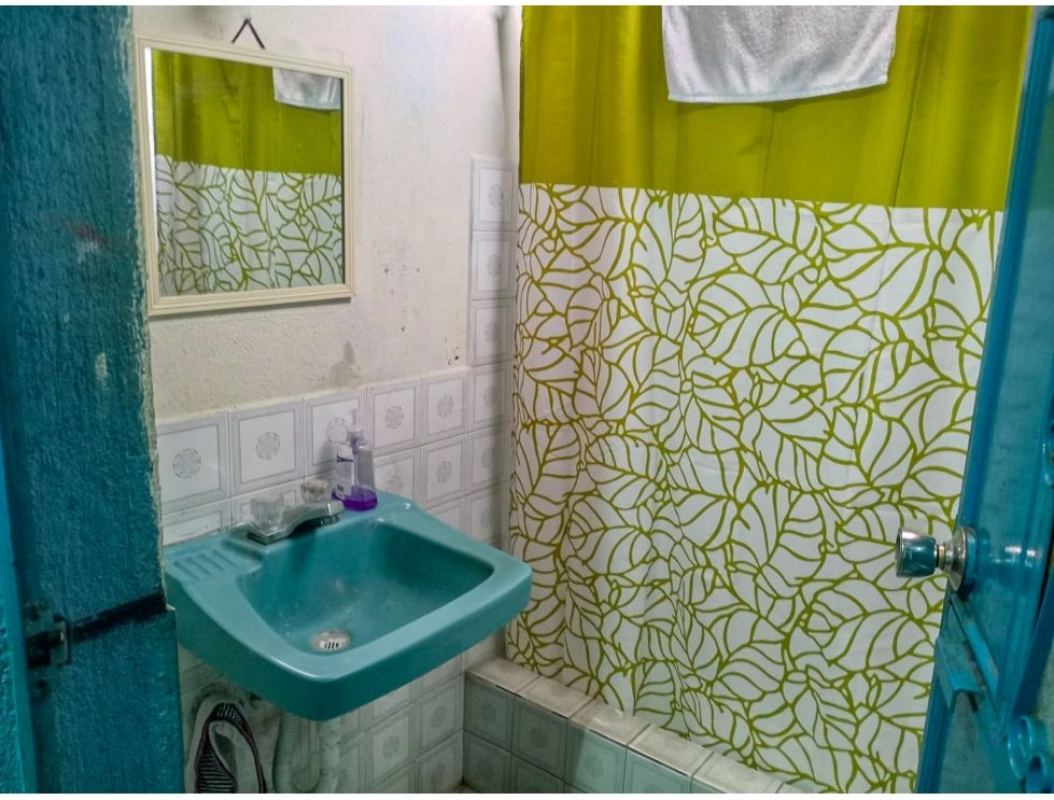 Vendo Casa en Lomas del Rodeo Z.3 de Mixco - Image 3