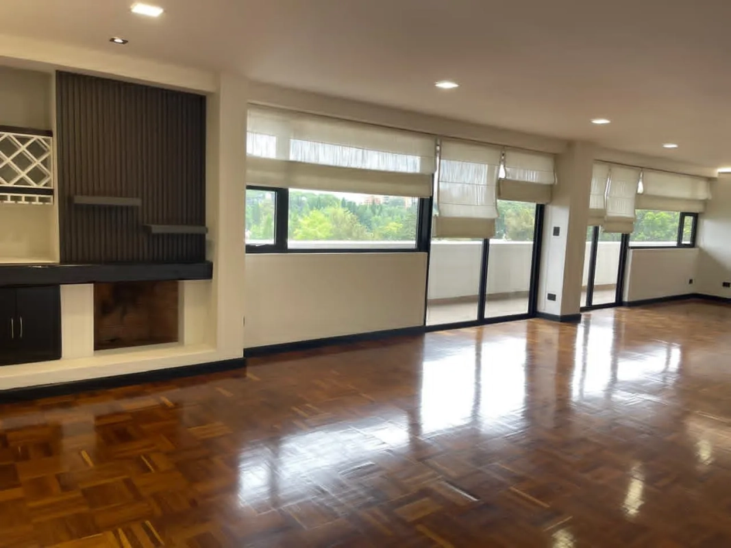 VENTA Apartamento zona 14 REMODELADO - Miniatura 2