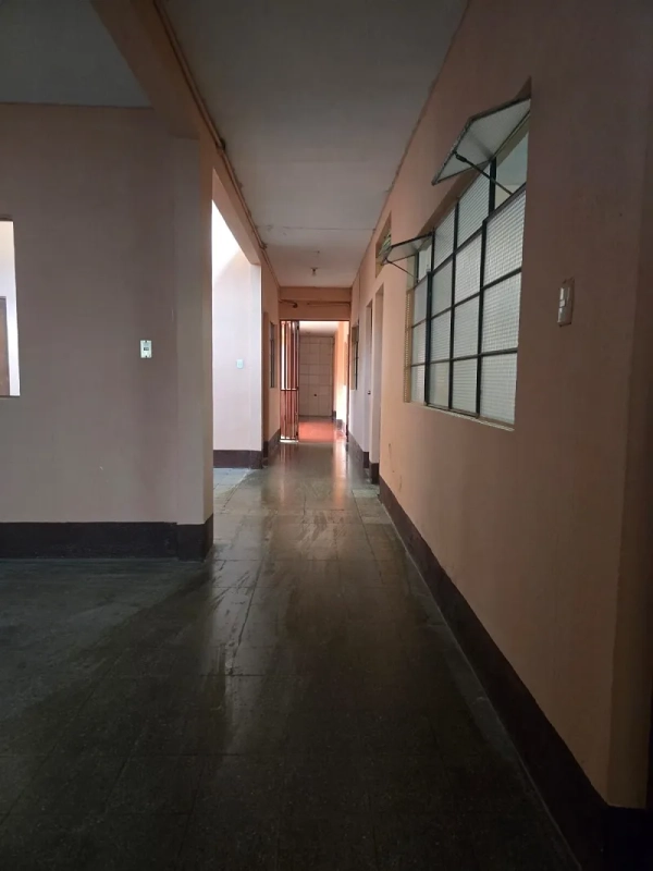 Venta de casa en zona 7 Castillo Lara con 10 dormitorios