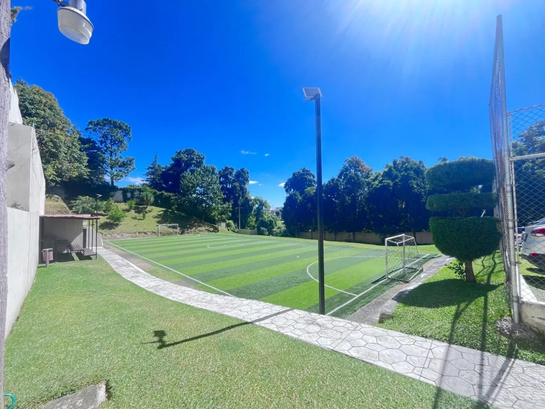 HERMOSA CASA EN BOSQUES DE LA FONTANA Z.4 MIXCO