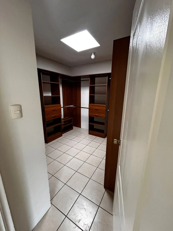 🏡 Amplia Casa en Renta – Fraijanes, Km 21.5