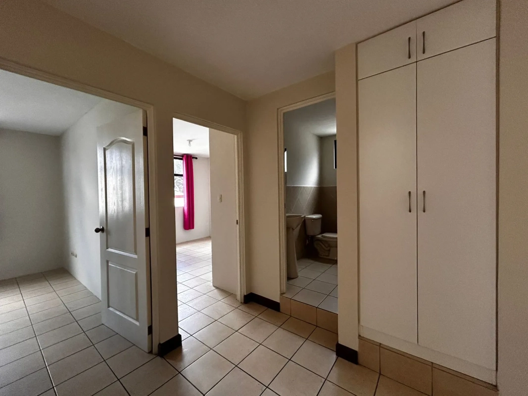 🏡 Amplia Casa en Renta – Fraijanes, Km 21.5