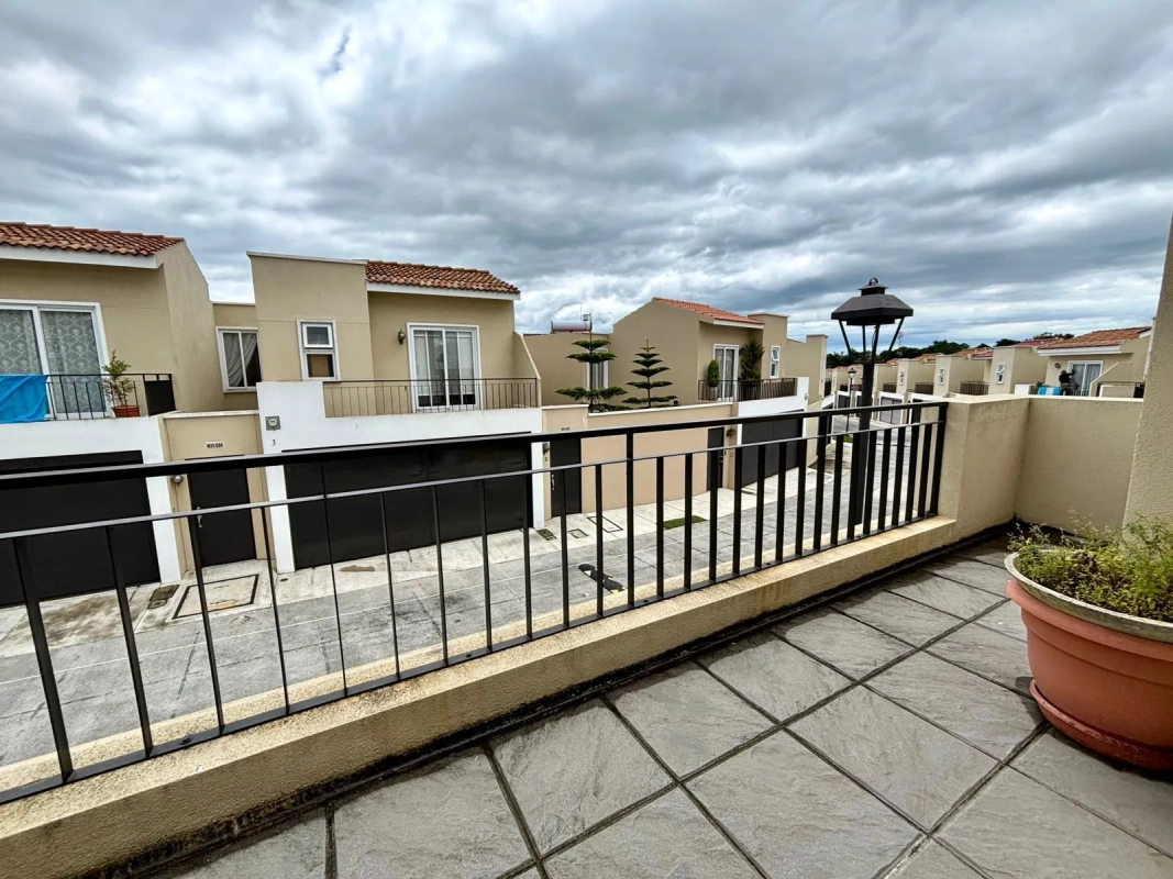 CASA AMPLIA EN ALQUILER – Cumbres de La Arboleda Km 21.5 Carretera a El Salvador