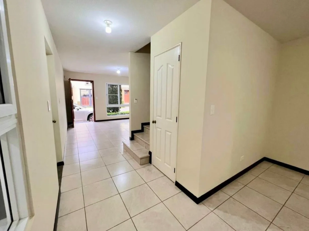 Casa en venta, Condado Naranjo, Condominio Santa Elena, Zona 4 de Mixco