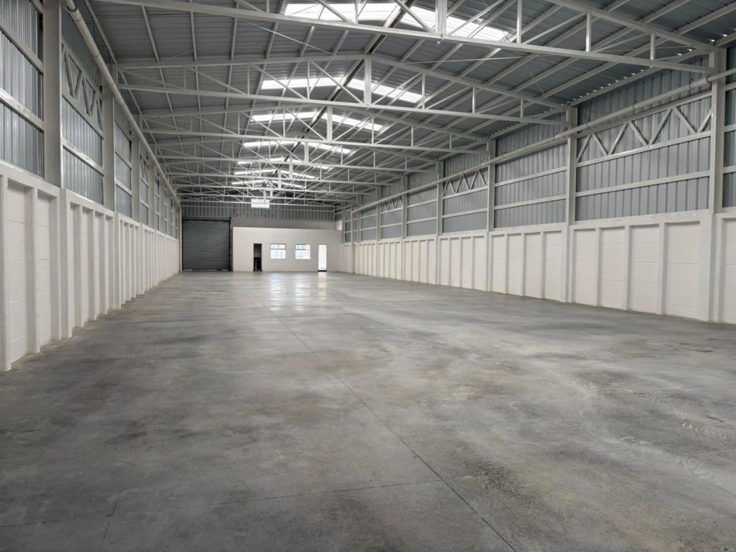 Bodegas en Cocales en Venta – Centro de Distribución y Almacenaje Clase A