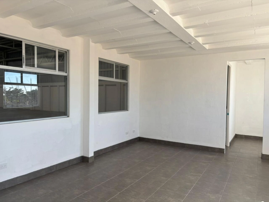 Bodegas en Cocales en Venta – Centro de Distribución y Almacenaje Clase A