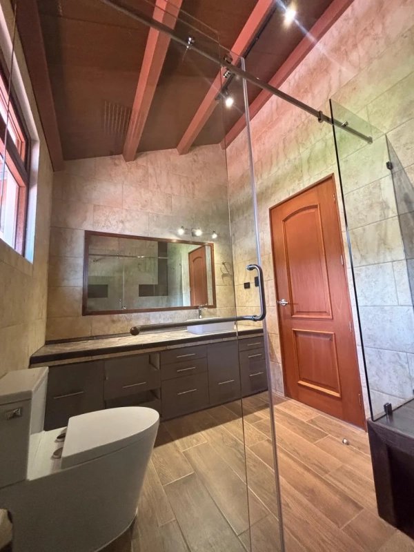 Rento casa nueva en Villas de Duero Antigua Guatemala