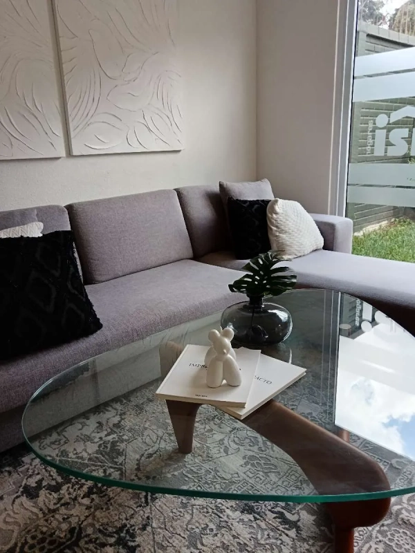 Encinos de Fuentes del Valle Norte / Zona 18