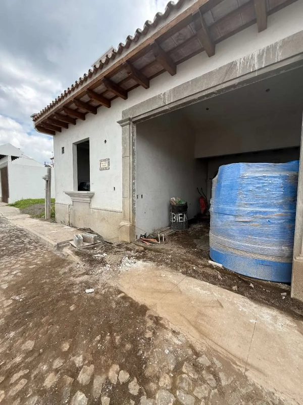 Casa en Venta en Antigua Guatemala - Image 5