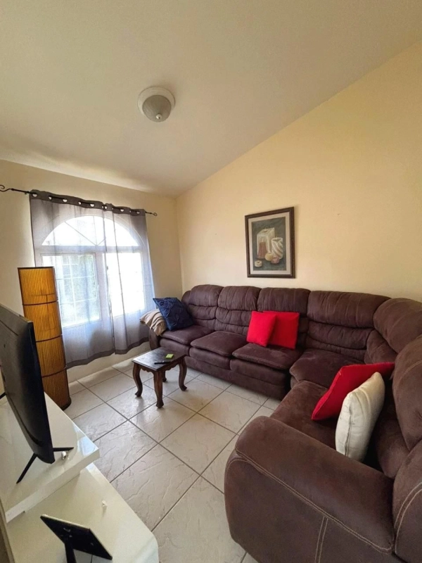 CASA EN VENTA CONDOMINIO LAS ORQUÍDEAS SECTOR A-1 SAN CRISTÓBAL ZONA 8 MIXCO